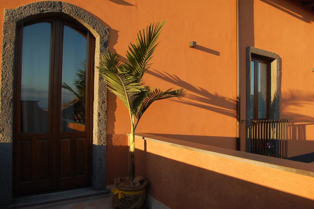L'Arco Dei Sogni Hotel Malvagna Exterior foto